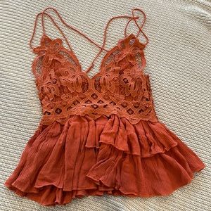 Intimates free people